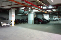 Mua bán chỗ đỗ xe ô tô trong chung cư tránh mỗi nơi "hét" một kiểu