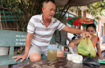 Nhà trên kênh: Tái định cư ở được, sống không nổi