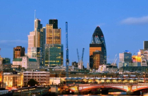 Giá dầu thô sụt giảm, nhà đầu tư Trung Đông đổ về bất động sản Anh