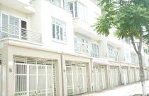 Hà Nội: Nhà đất tăng giá, nhiều dự án “té nước theo mưa”