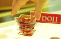 Giá vàng bật tăng phiên đầu tuần