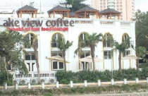 “Xẻ thịt” đất vườn hoa, sân chơi tại Hà Nội: Càng xử càng biến tướng?