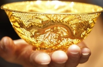 Giá vàng nhảy vọt