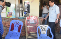 Ông Nguyễn Thành Phong thị sát "nhà dân biến thành hầm”, phê bình cán bộ