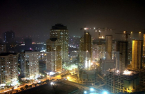 Bất động sản dư nguồn cung cao cấp, thiếu hàng bình dân