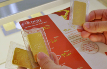 Giá vàng tăng nhẹ trước tranh luận lần hai của ứng viên Tổng thống Mỹ