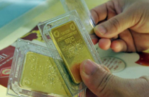 Giá vàng hôm nay 19/10: Tăng vượt qua lo sợ, mua gom