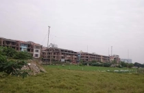 Biệt thự, nhà liền kề Hà Nội: Găm giữ hàng loạt rồi bỏ hoang
