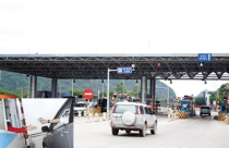 Trạm thu phí vượt thời hạn: Tiền dân vào túi ai?