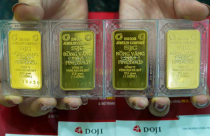 Giá vàng hôm nay 13/1: Tăng vọt, nhà đầu tư bất an