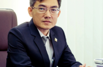 Ngoại giành nơi cao cấp, nội tranh chỗ bình dân