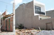 Nguy cơ đủ bề từ mua nhà nguyên căn giá “bèo”