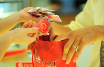 Giá vàng hôm nay 27/2: Chờ thời tăng giá