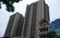 Hà Nội nhan nhản chung cư xây vượt tầng, sai phép