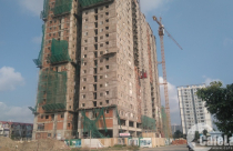 Sập giàn giáo thi công chung cư, một người tử vong