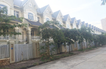 Các khu đô thị bị bỏ hoang: Hệ lụy của nhà xây trước, hạ tầng làm sau