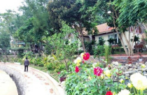 Hàng loạt công trình xây trái phép trên vịnh Bái Tử Long