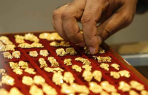 Điểm tin sáng CafeLand: Vàng quay đầu tăng mạnh