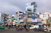 Buôn nhà đất lãi đậm với chiêu 'bán trước khi mua'