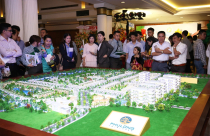Chen chân mua nhà dự án Dragon Village