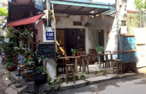 Hà Nội: Chiếm hành lang an toàn trạm biến áp làm quán cà phê