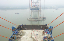 Quảng Ninh: Hợp long cầu Bạch Đằng vào ngày 28/4