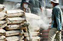 Nửa đầu tháng 8, giá xi măng, thép xây dựng ổn định