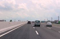 Chủ đầu tư cao tốc Hà Nội - Hải Phòng còng lưng trả nợ