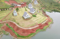 Hàng chục nhà gỗ “bức tử” hồ Tuyền Lâm: Doanh nghiệp tự nguyện di dời