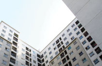 Khan hiếm quỹ đất sạch, doanh nghiệp địa ốc đẩy mạnh “đánh bắt xa bờ”