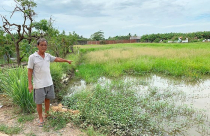 Khổ vì bị đòi tiền tạm ứng