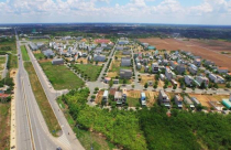 Doanh nghiệp địa ốc “dẫm chân nhau” đi săn quỹ đất