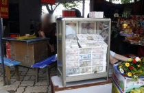 Phí đổi tiền lẻ ‘chợ đen’ lên tới 500%