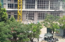 Xây khách sạn làm sập trần nhà dân: Cụ bà 86 tuổi sức khỏe xấu