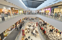 Áp lực cạnh tranh từ mua sắm trực tuyến, đây là cách mà các trung tâm thương mại thu hút khách thuê