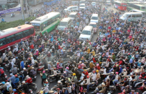 Hơn 13 triệu người lưu trú và tiếp tục tăng mạnh: TP.HCM chịu áp lực khủng khiếp thế nào?