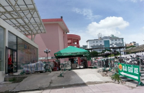 Sau "tối hậu thư" của UBND TPHCM, công viên 23 tháng 9 vẫn bị “xẻ thịt”