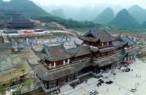 “Siêu dự án” chùa chiền: Trục lợi từ các công trình tâm linh