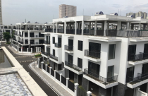 The Eden Rose: Quy hoạch ba tầng, bán bốn tầng