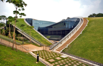 Phát triển công trình xanh còn nhiều rào cản