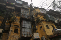 Ì ạch chung cư cũ