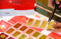 Điểm tin sáng: USD treo cao, vàng chờ thời tăng giá