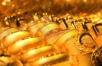 USD suy yếu, giá vàng ngừng giảm