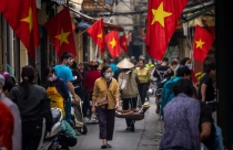 Việt Nam và chiến lược hiệu quả kiểm soát COVID-19 với chi phí thấp