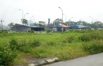 Đất đang có người sử dụng, có được giao cho người khác?