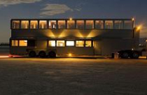 Chiêm ngưỡng ngôi nhà di động của Aston Kutcher 