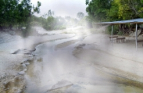 6 suối nước nóng nổi tiếng nhất Việt Nam 