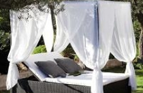 Những kiểu giường lý tưởng dùng ngoài trời