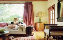 Dinh thự đẹp ấn tượng của diễn viên Poppy Montgomery