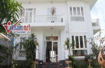 Choáng với biệt thự xa hoa của bạn gái Tiến Đoàn 